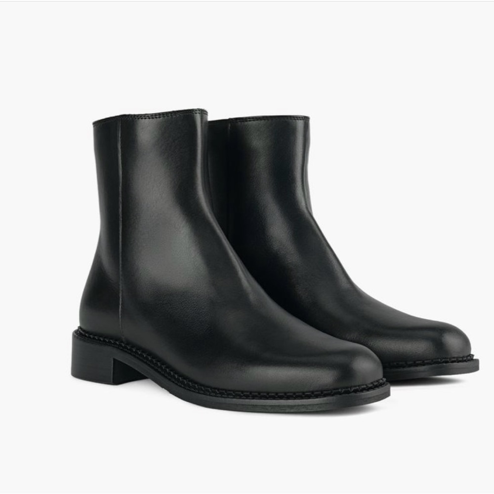 ❄️La Canadienne Selina leather bootie
